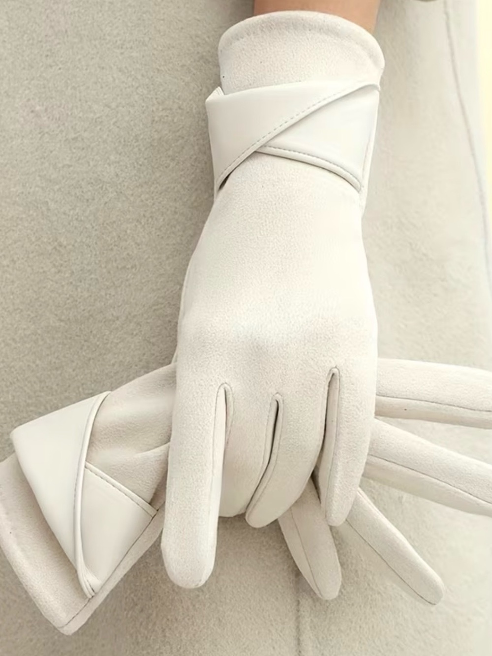 Women's Cream Winter Gloves with Crossed Trim Detail